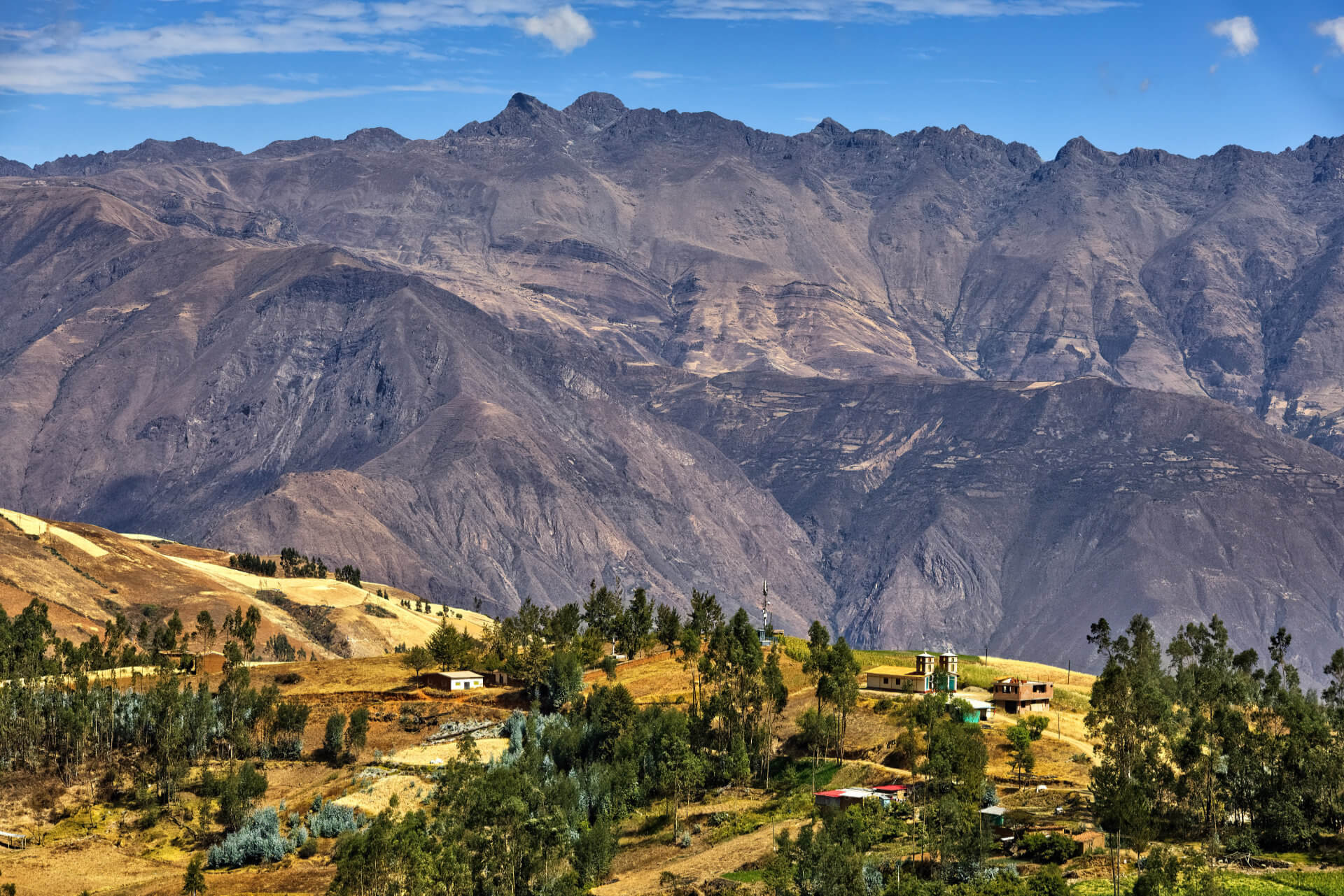 Falusi templom a völgyben, Cordillera Blanca (PE) 2026. 07.