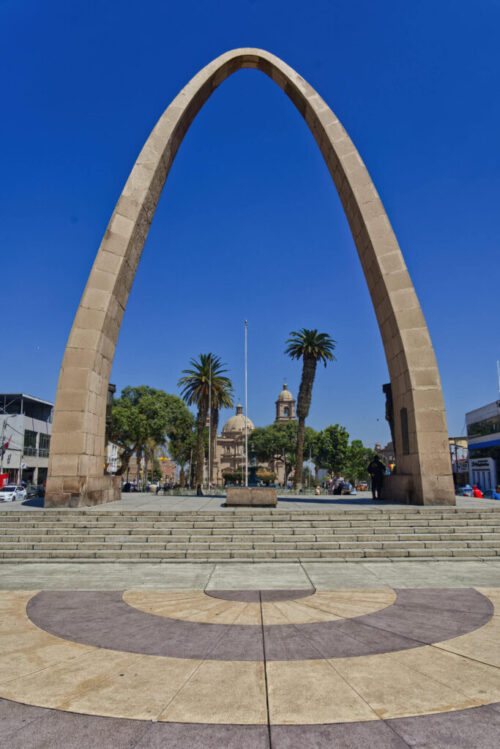 A Parabolikus ív (Arco Parabolico), Tacna (PE) 2026. 08.